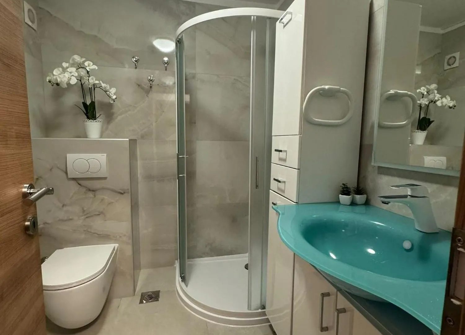 PUY Apartment Rahela