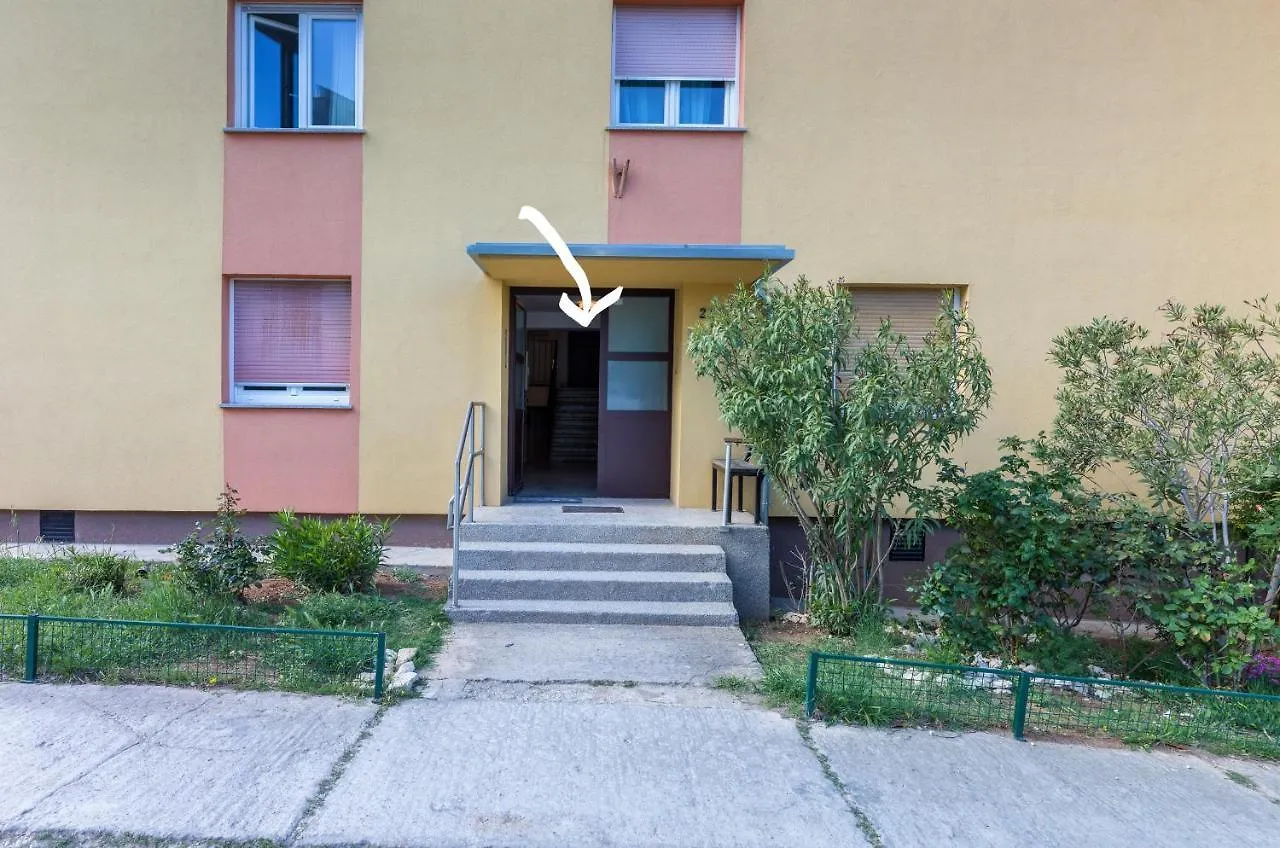 Apartment Rahela Pula